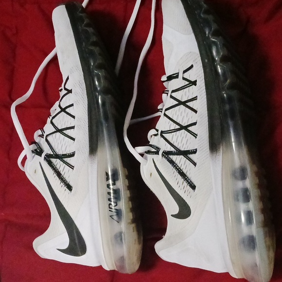 Shoes - Picture 3 of 4